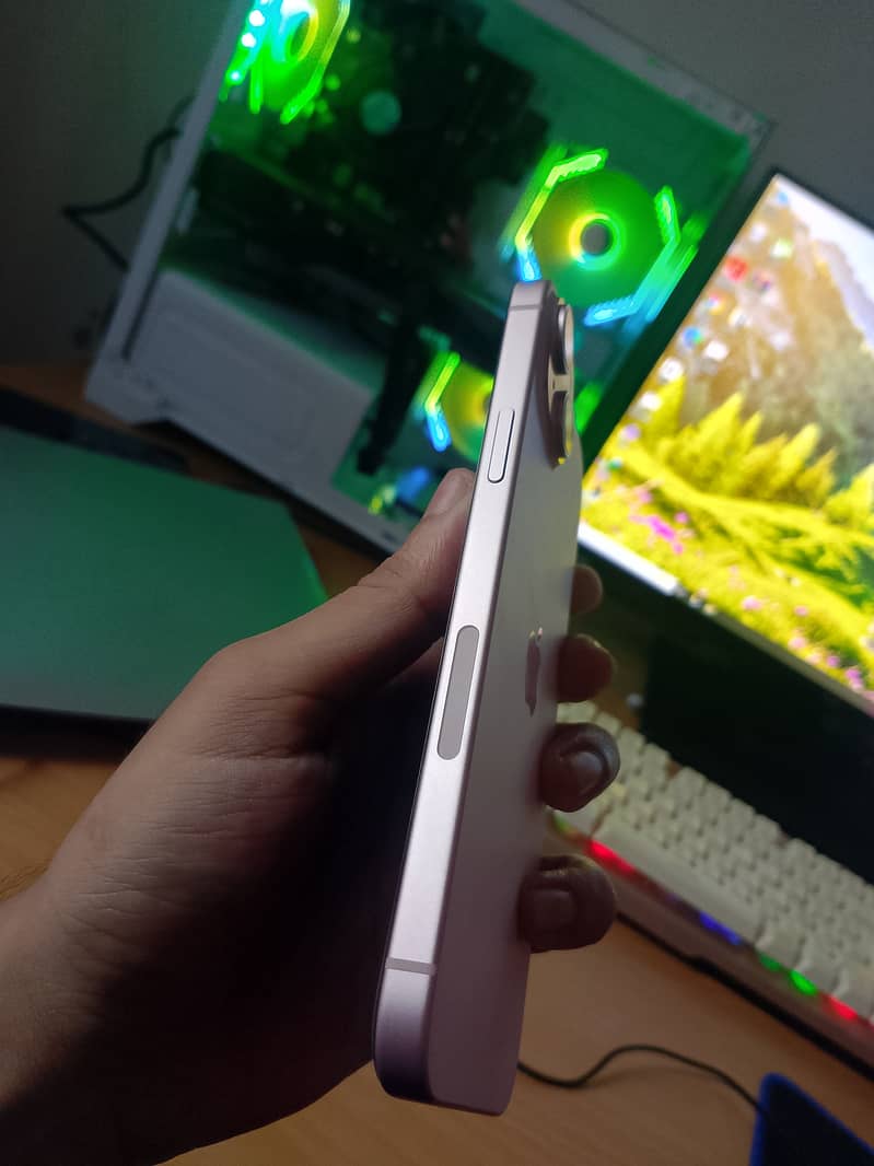 iPhone 15 plus jv 1