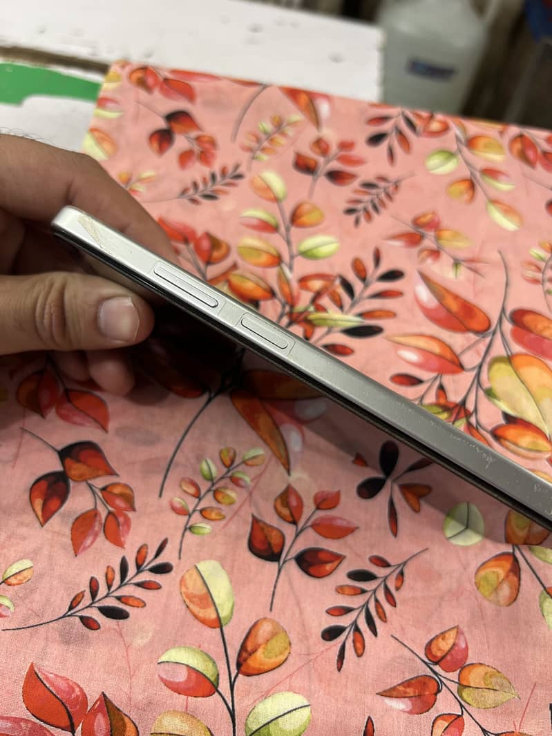 OPPO A6s 5