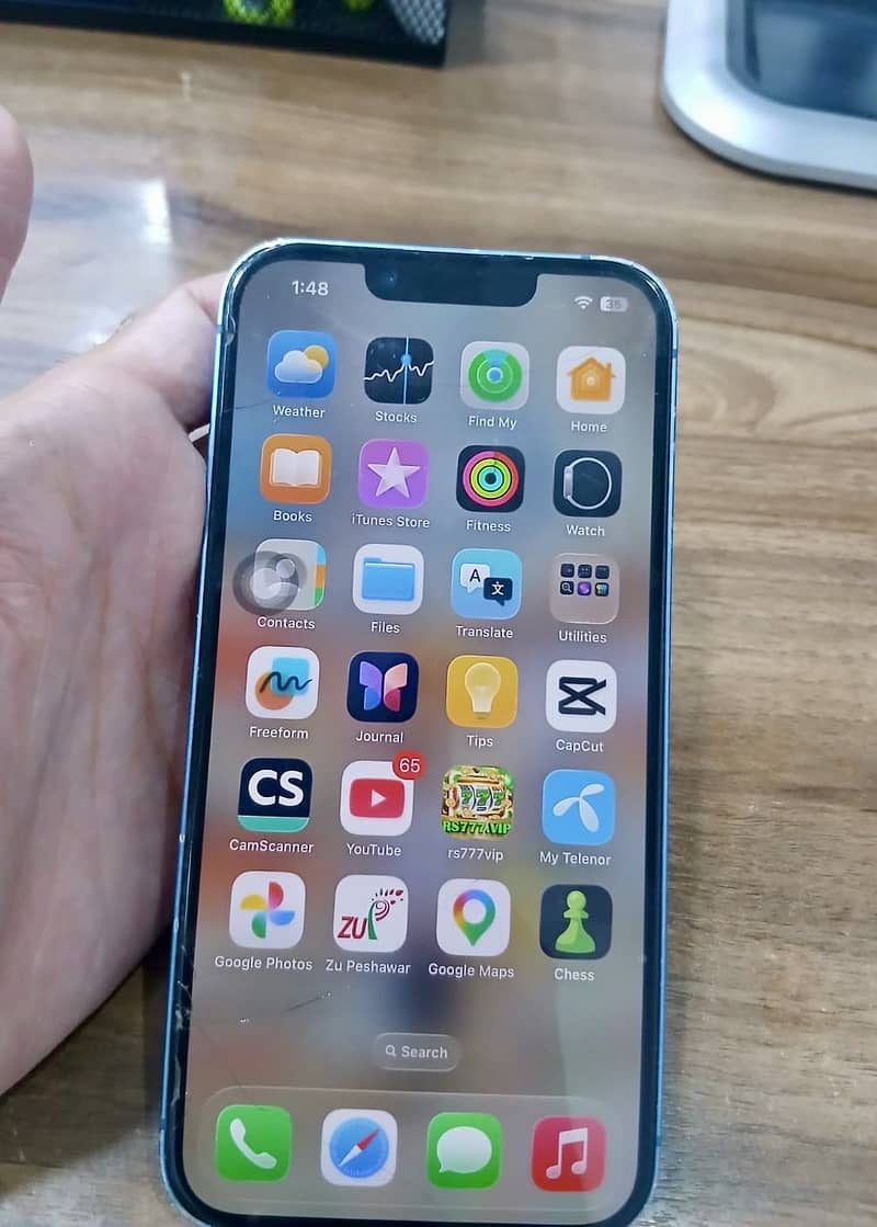 Apple iPhone 13 1
