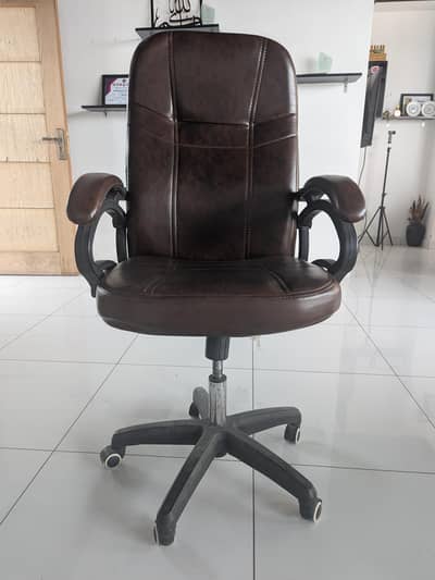 5 Chairs
