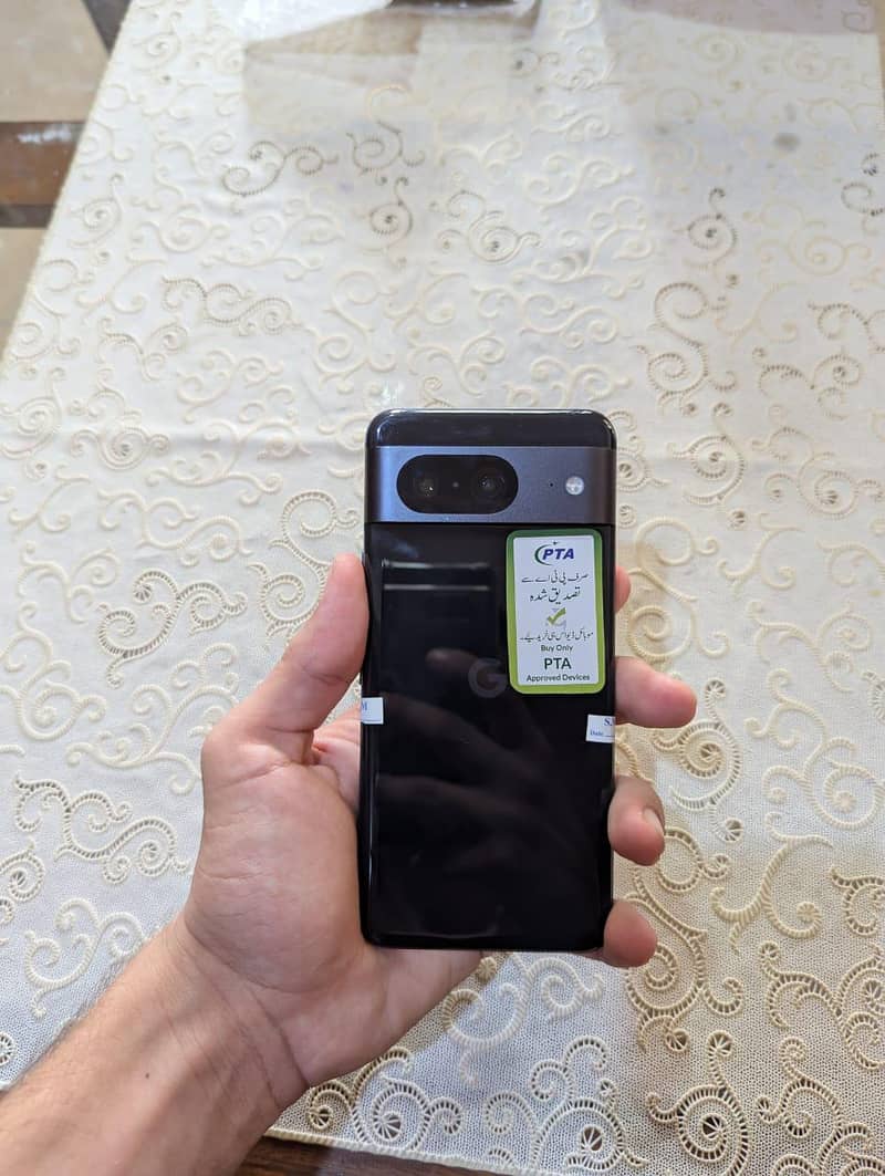 Google Pixel 8 1