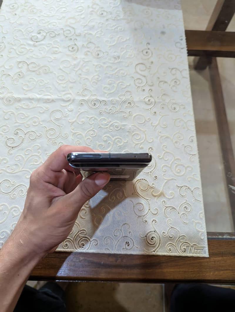 Google Pixel 8 2