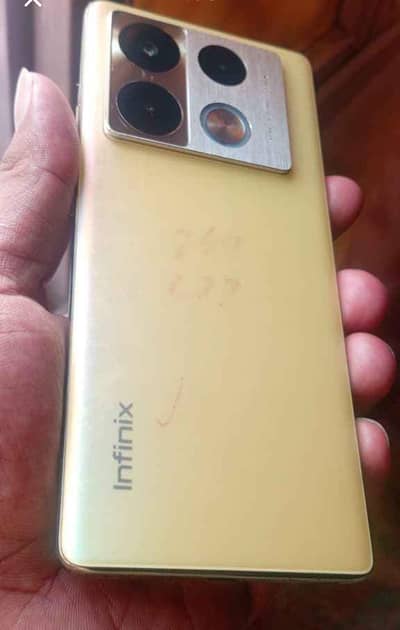 Infinix Note 40 Pro