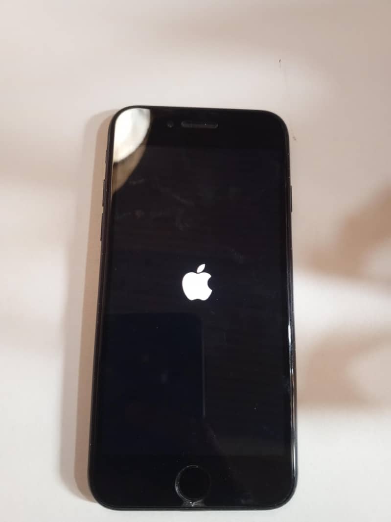Apple iPhone 7 4