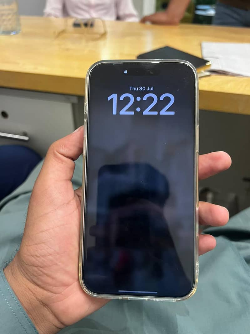 Apple iPhone 17 Pro Max 5