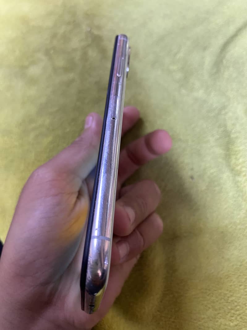 Apple iPhone X 0