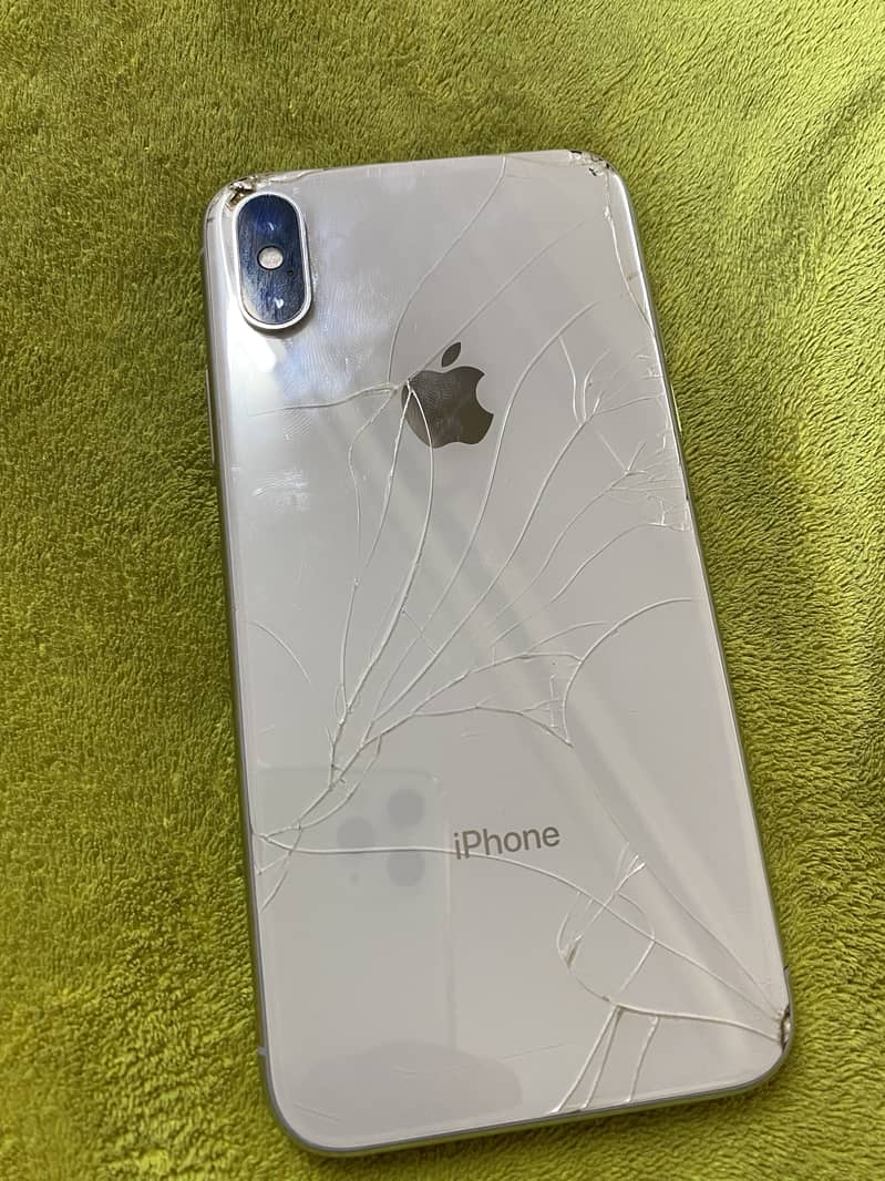 Apple iPhone X 4