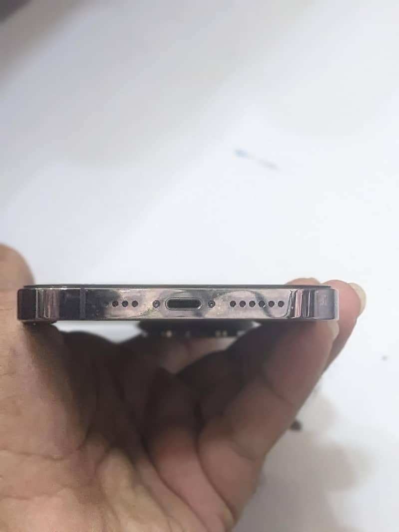 Apple iPhone 14 Pro Max 2