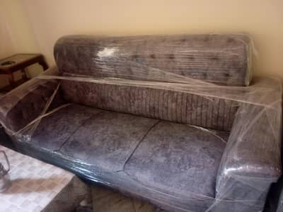 Sofa set with Table