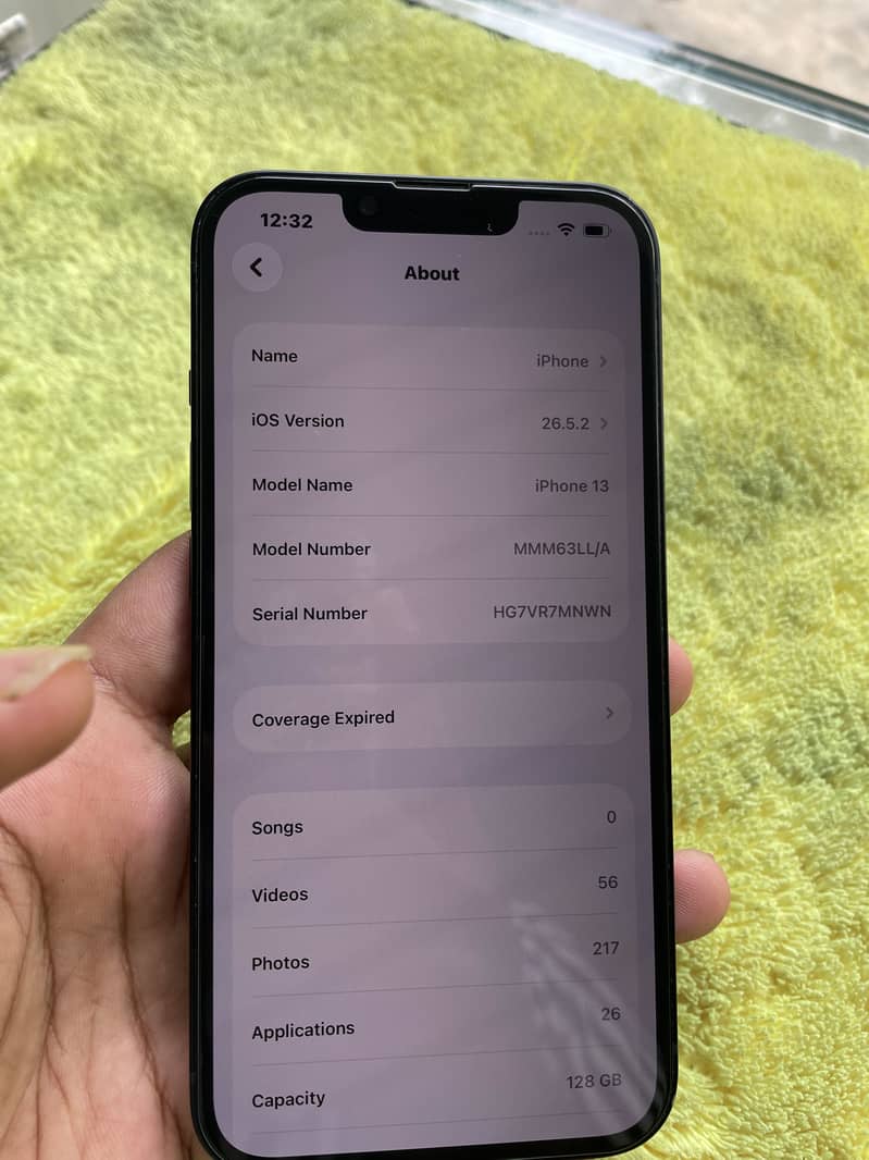 Apple iPhone 13 8