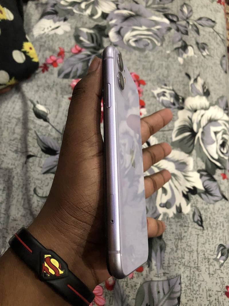 Apple iPhone 11 2