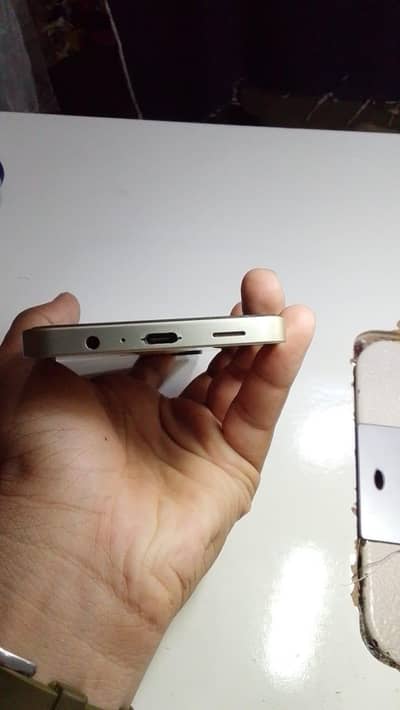 Samsung A06