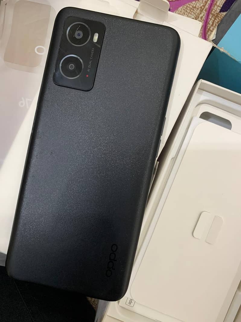 OPPO A76 0