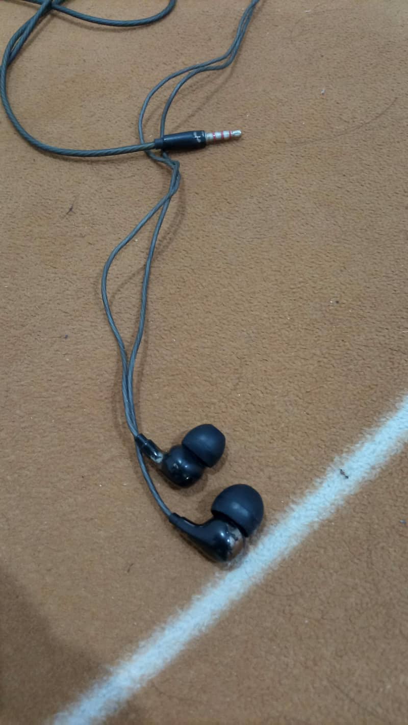 Hand free 1