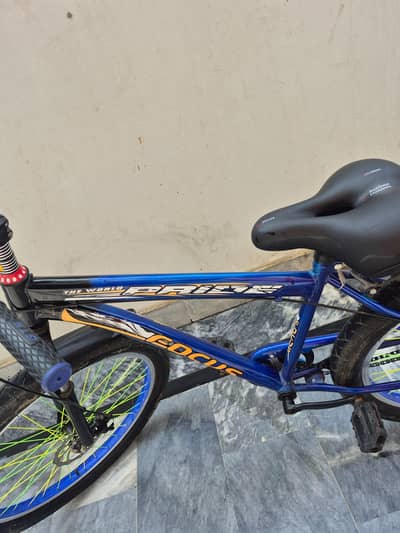 26" Bicycle for Sale – Excellent Condition (10/10)