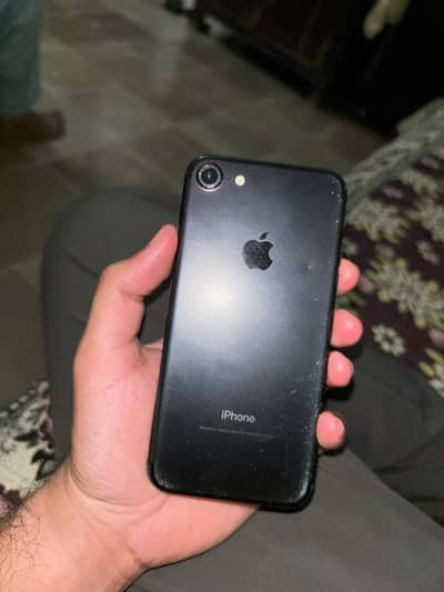 Apple iPhone 7