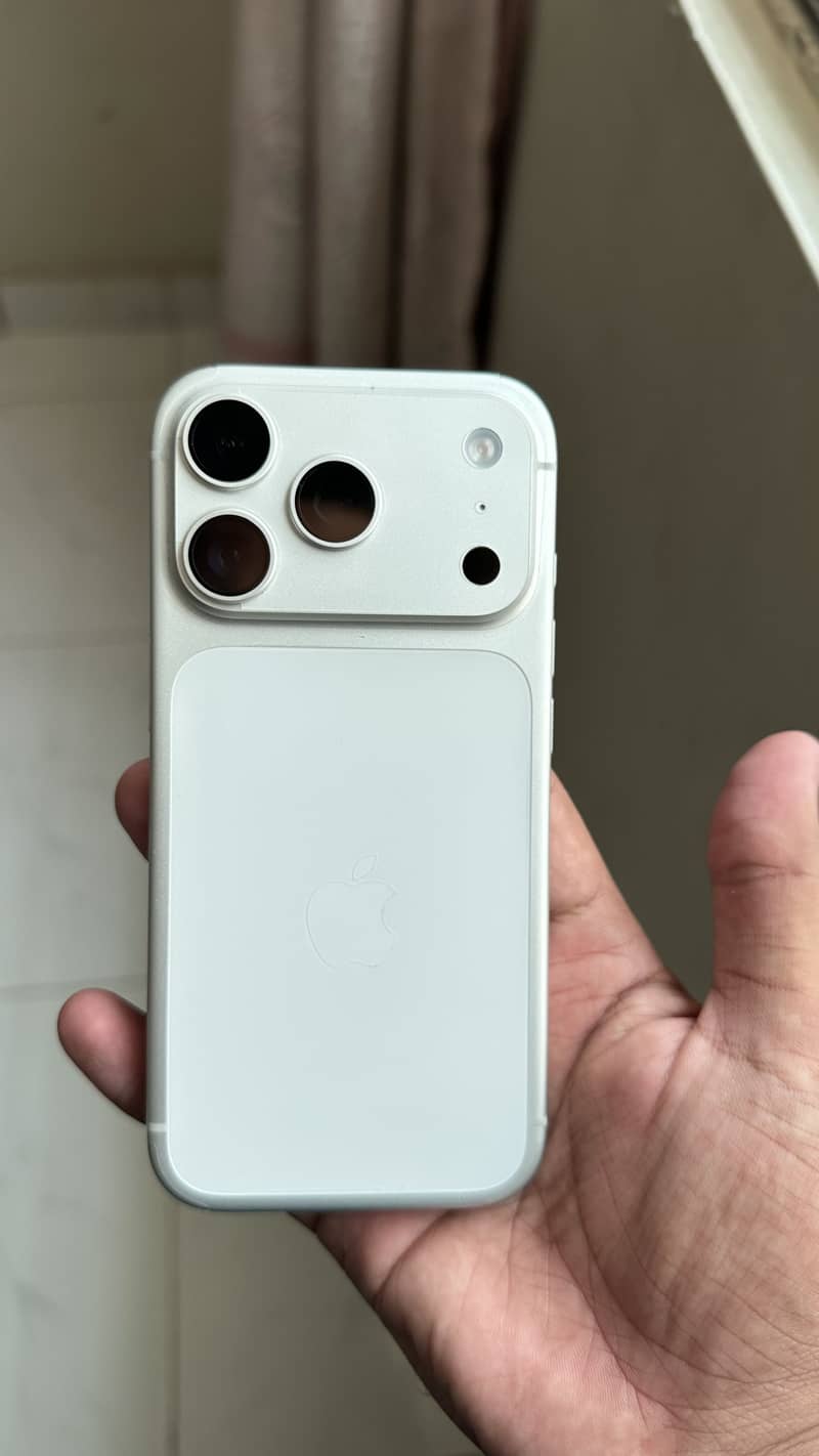 iPhone 17 Pro 0