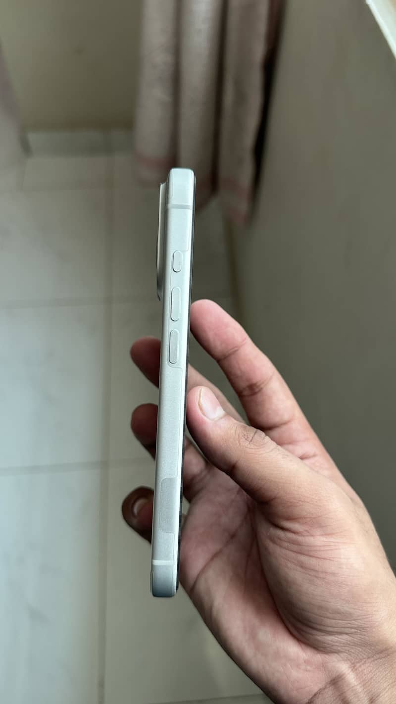 iPhone 17 Pro 5