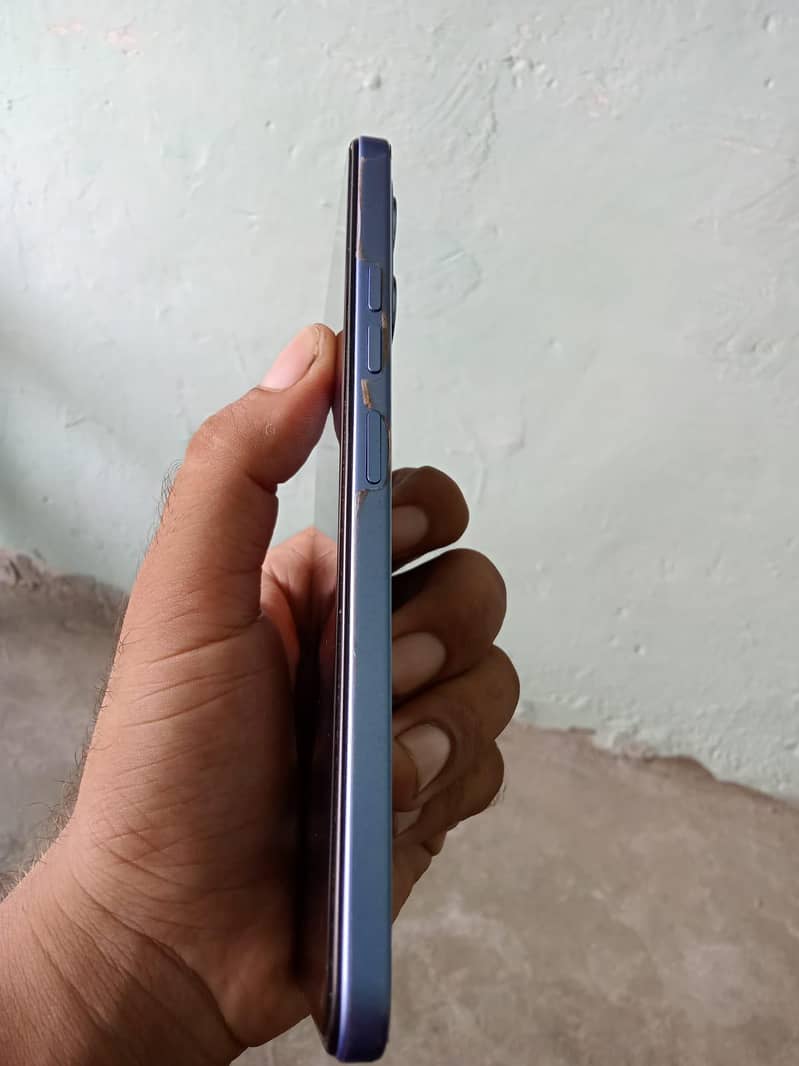 Tecno Spark 40 4