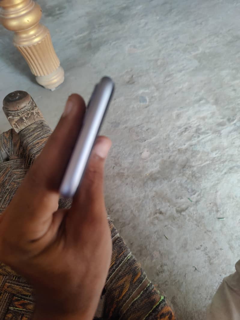 Apple iPhone 11 2