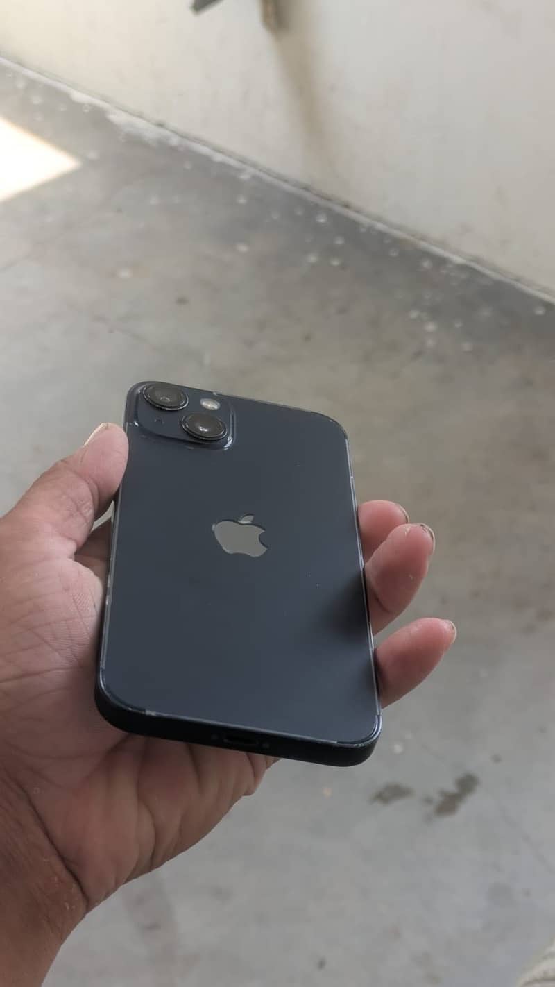Apple iPhone 13 3