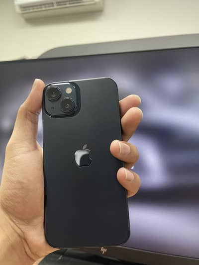 Apple iPhone 13