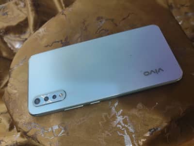 Vivo S1
