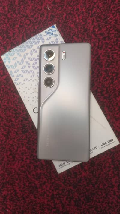 Tecno CAMON 40 Pro