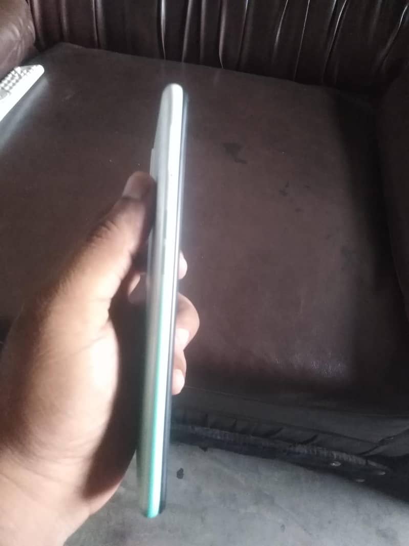 OPPO A31 7