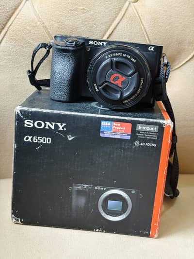 Sony A6500 w/Kit Lens - 128 GB Card + Extra Batt - Mint