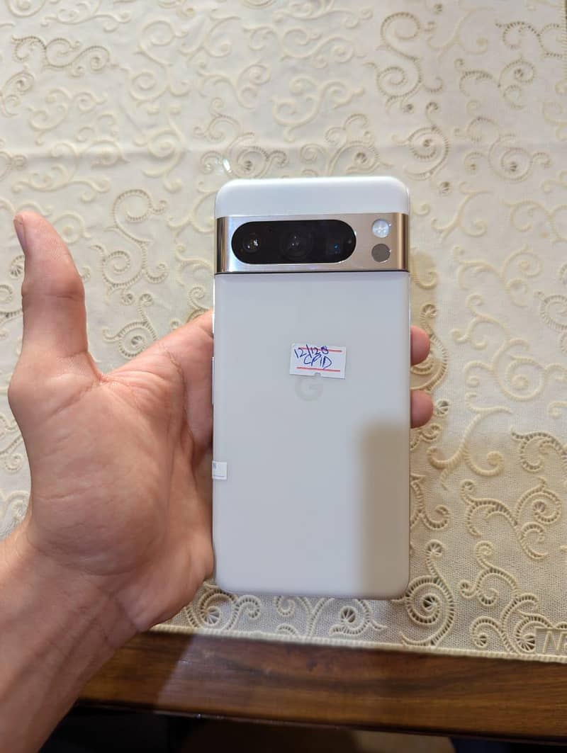 Google Pixel 8 Pro 4