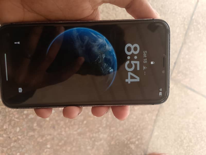 Apple iPhone X 4