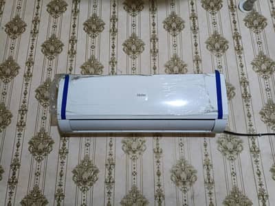 brand new box pack Haier ac DC Triple inverter only 1 ton  2 moth used