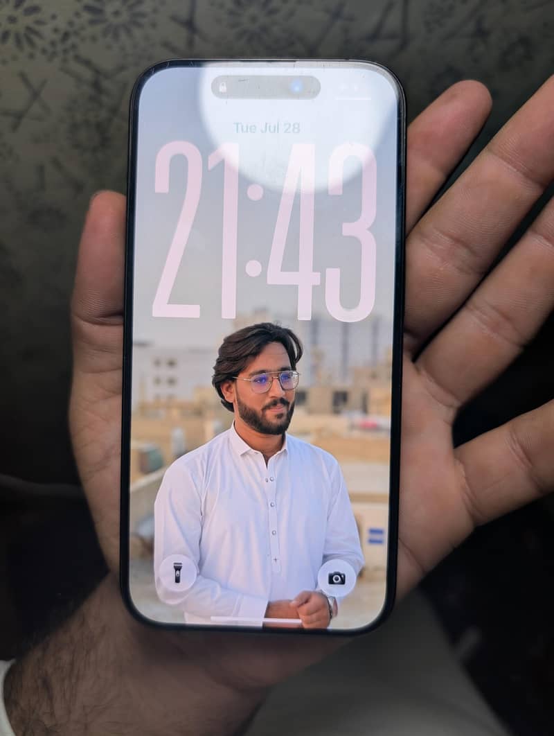 Apple iPhone 15 Pro 6