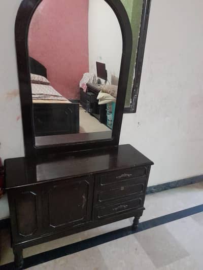 Classic Dressing table