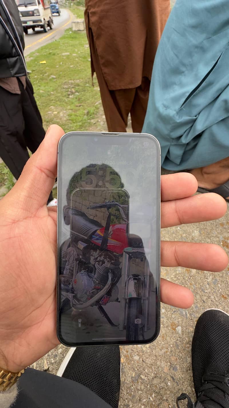 IPhone 13 pro 2