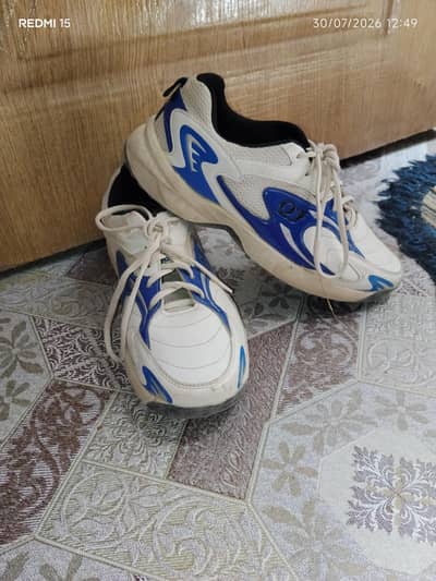 QING JIAN GRIPPER SHOES