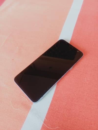 Samsung Mobile J6