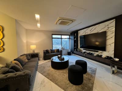 The Pinnacle Of Luxury 4-Bedroom Serviced Apartment (Full Furnished) At Hyde Park, Gulberg