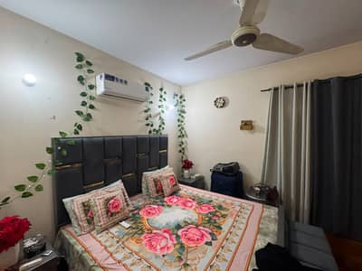 10 Marla 100ft Road Well Maintained House For Sale in Lake City Sector M-7