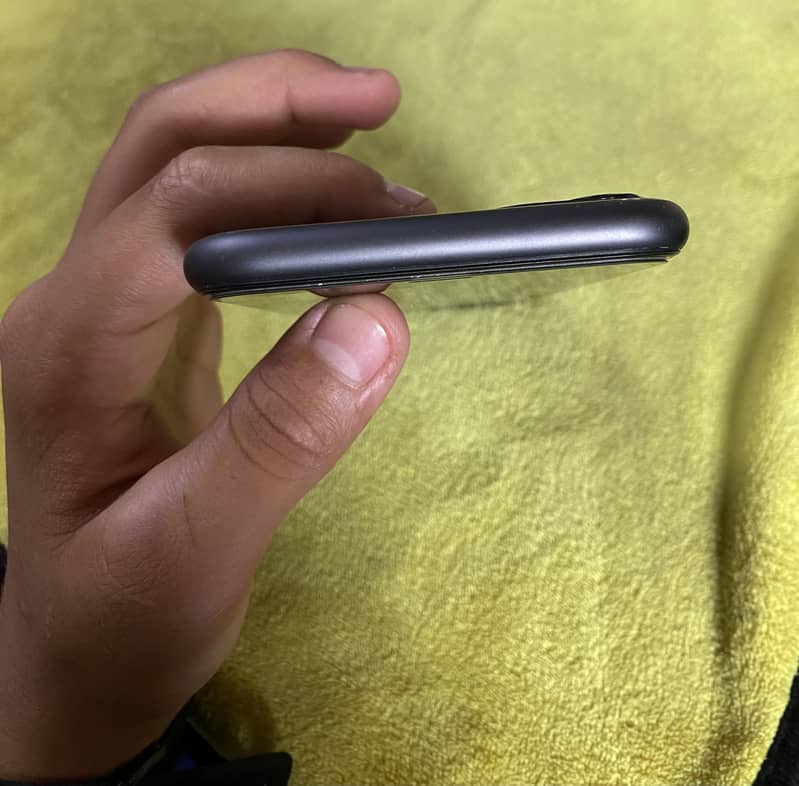 Apple iPhone 11 1