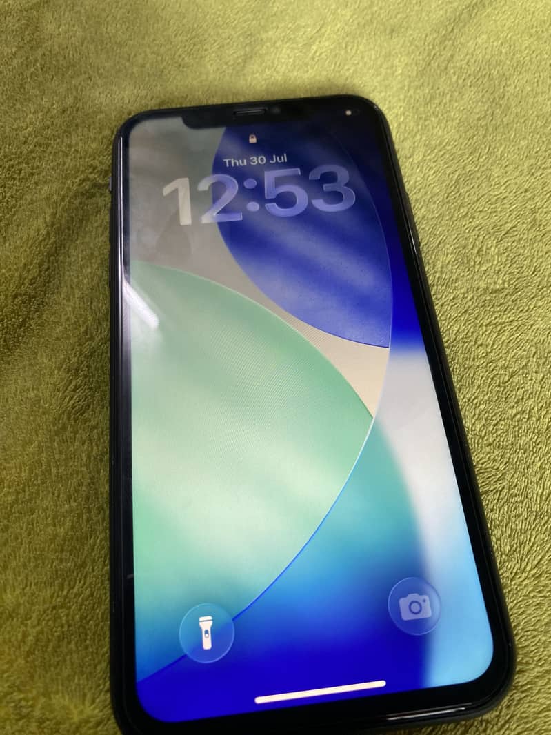 Apple iPhone 11 4