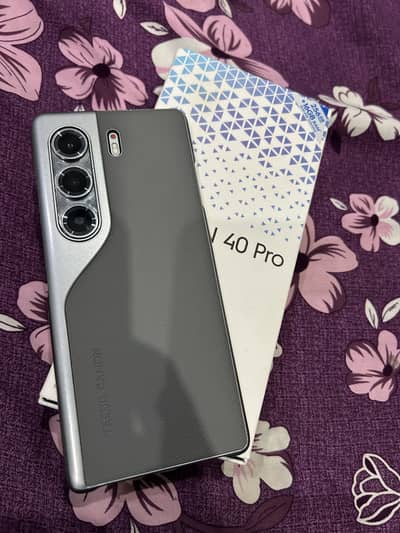 Tecno CAMON 40 Pro