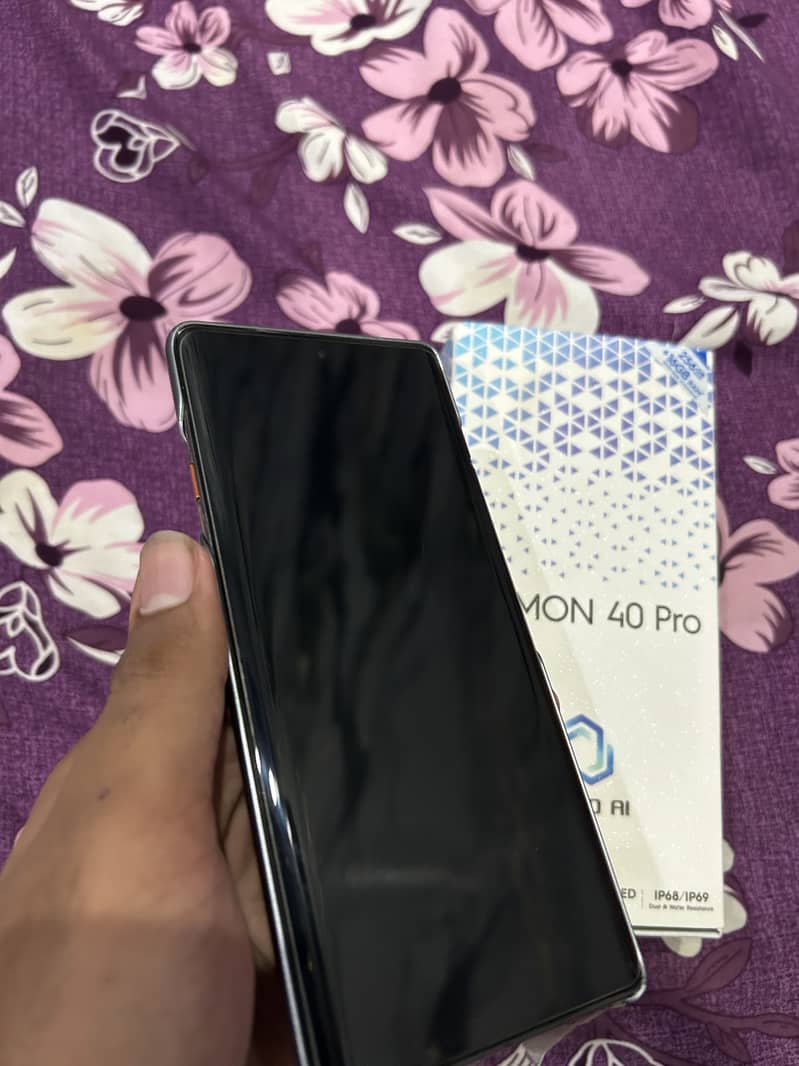 Tecno CAMON 40 Pro 2