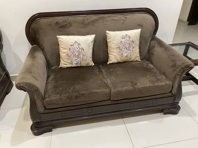 2 seater sofa 0