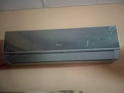 Gree ac 1.5 tan for sale urgent