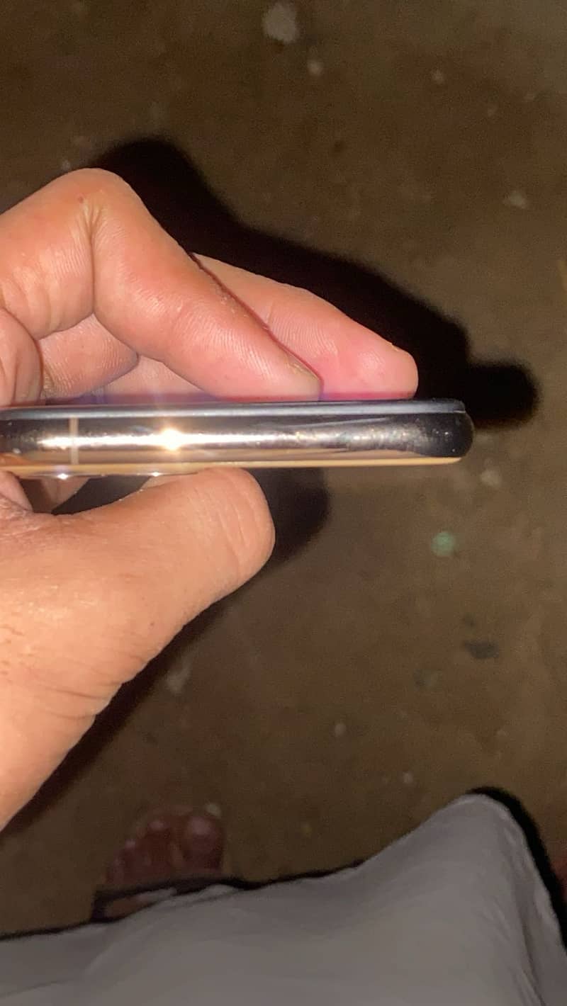 iPhone 11 Pro 5