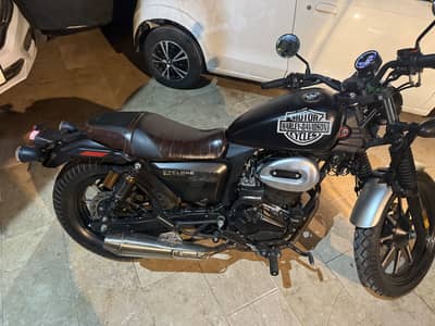 Hi speed cyclone 250 ABS red color