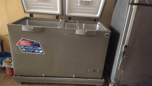Dawlance deep freezer for sell
