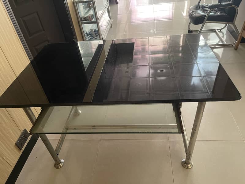 Office Table 0